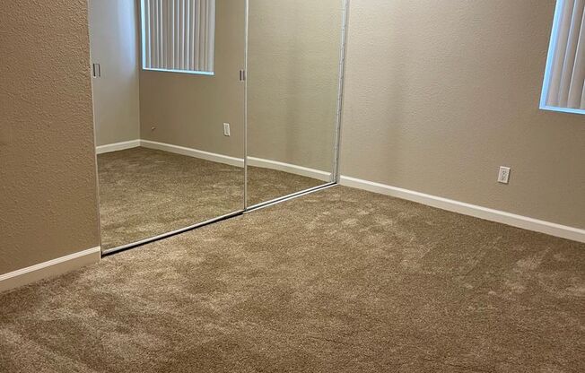 3 beds, 2 baths, 1,440 sqft, $1,899, Unit 189