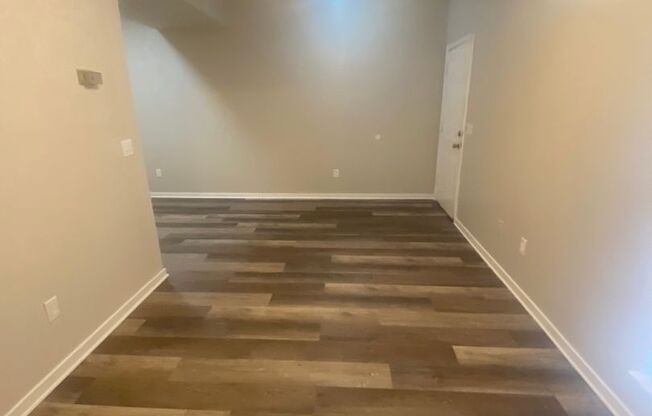 1 bed, 1 bath, 660 sqft, $600, Unit Unit # 67