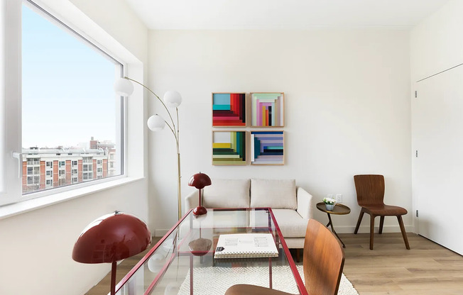 2 beds, 1 bath, $3,500, Unit 316