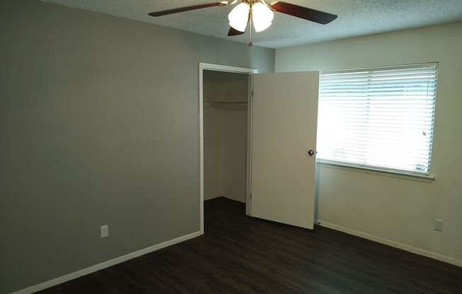 2 beds, 1 bath, $1,495