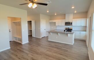 3 beds, 2.5 baths, $1,695