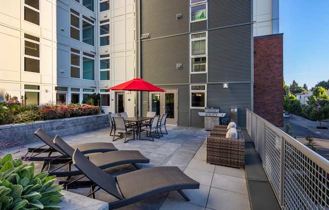courtyard with seating