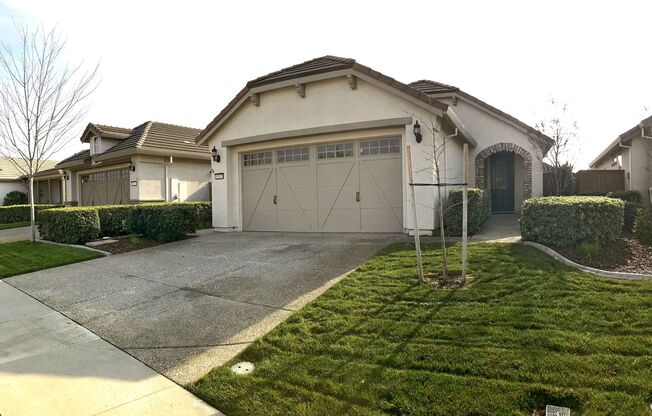 55+ Community Home in Great Condition!