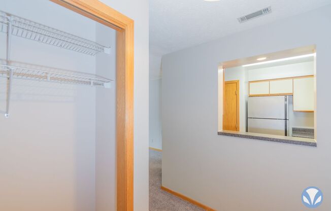 1 bed, 1 bath, 837 sqft, $1,210, Unit AL-5