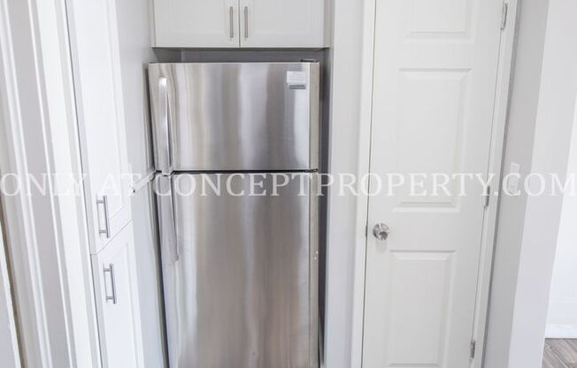 1 bed, 1 bath, 500 sqft, $999, Unit 25 - R