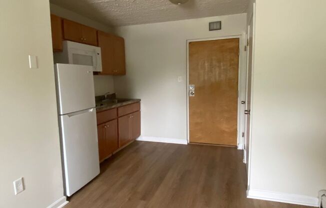 1 bed, 1 bath, 460 sqft, $1,150, Unit 207