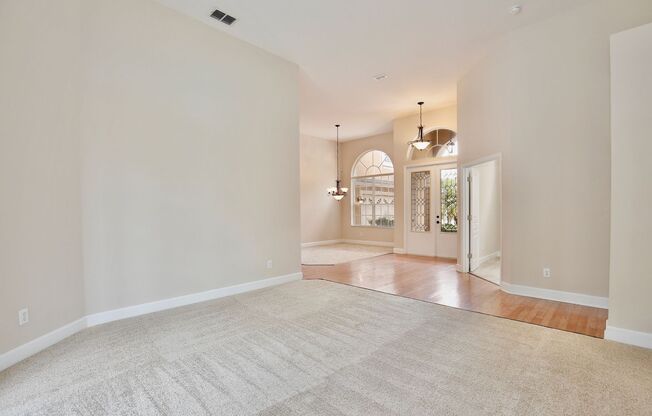 Stunning 4/3 Pool Home with a Bonus Room and a 2 Car Garage in the Desirable Cambridge Crossing - Winter Garden!