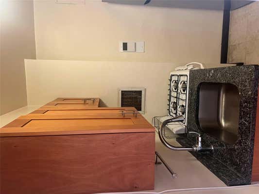 Studio, 1 bath, 550 sqft, $1,950, Unit 7D