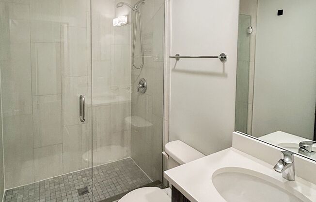 2 beds, 2 baths, 1,137 sqft, $3,100, Unit 2618-2F