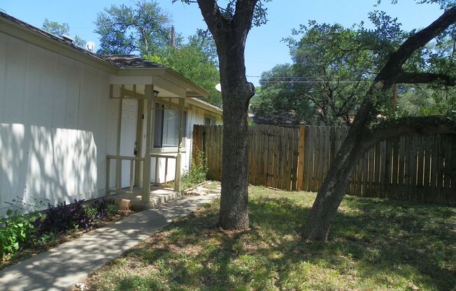 4402 Limewood
