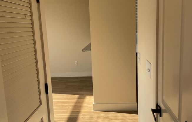 1 bed, 1 bath, 577 sqft, $1,259, Unit 06-07