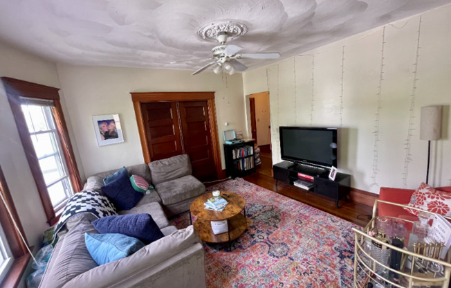 1238 BROADWAY