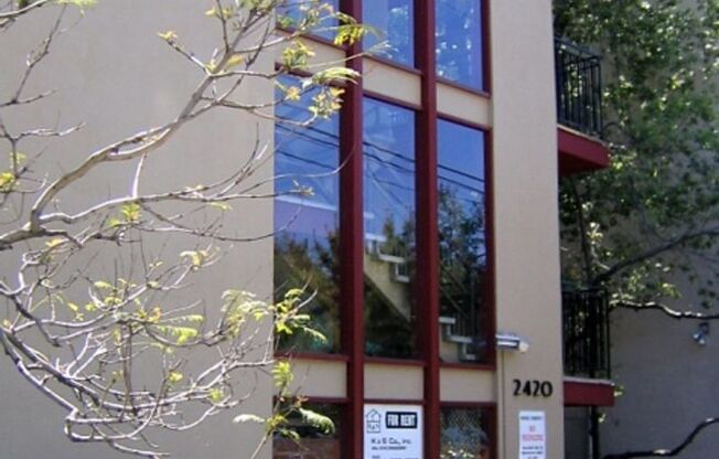 A fine one bedroom only one block from Telegraph Ave