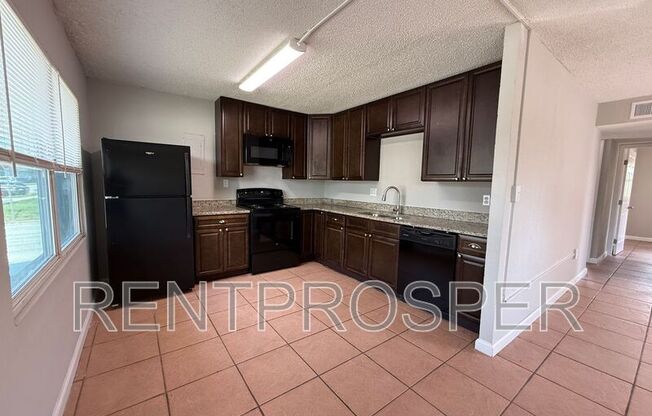 220 GDN AVE