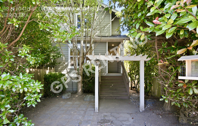 118 N 104 ST