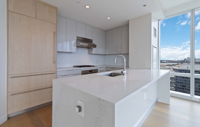 2 beds, 2 baths, 1,515 sqft, $7,900, Unit 20J