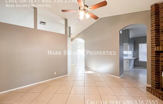938 E LEXINGTON AVE