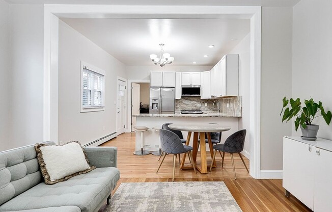 12 MARSHALL ST