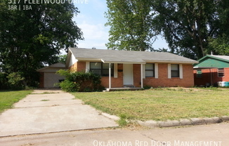 517 FLEETWOOD DR