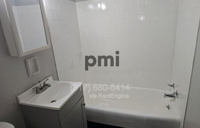 Studio, 1 bath, $545, Unit 14