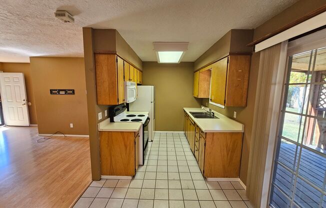 10404 S. Grand View Drive, Island City, Oregon 97850