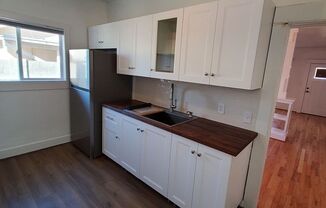 2 beds, 1 bath, $1,635