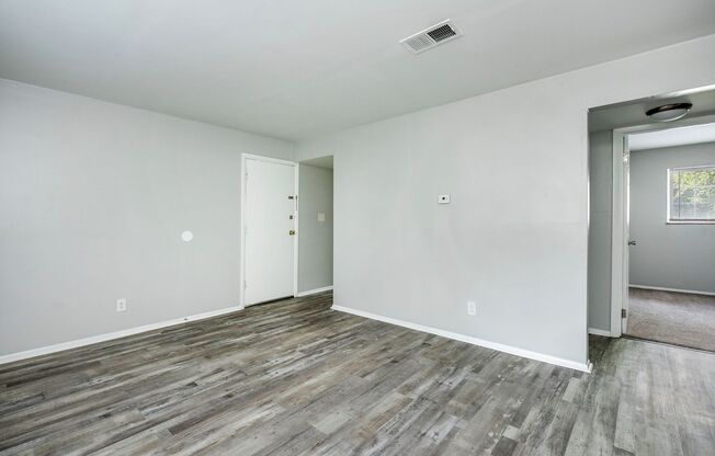 2 beds, 1 bath, 685 sqft, $1,075