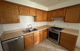 4 beds, 2 baths, $1,750