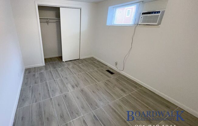 1 bed, 1 bath, 800 sqft, $1,099, Unit 3545 West Temple