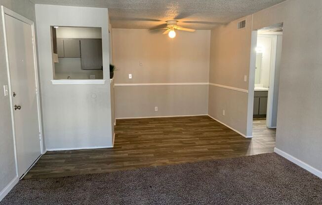 2 beds, 1 bath, 900 sqft, $1,051, Unit 16E