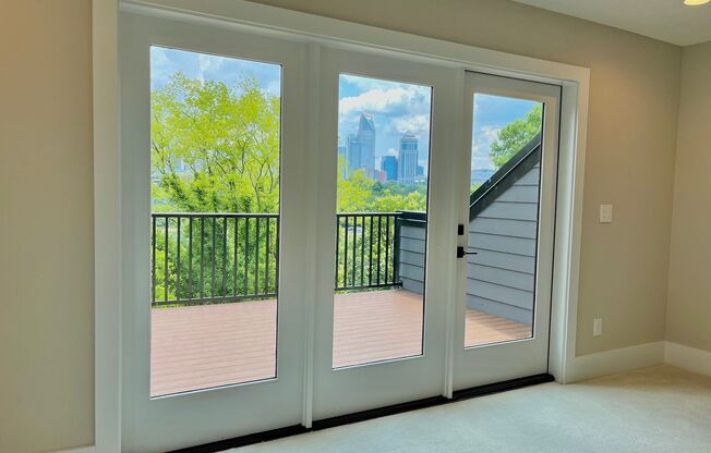 LUXURY Rooftop Terrace Townhome