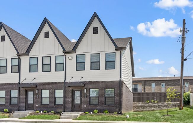 Hickory Grove Blvd - 111