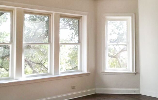 2 beds, 1 bath, 1,173 sqft, $2,595, Unit 4808-1E