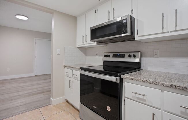 2 beds, 1 bath, 950 sqft, $1,499, Unit 1304 - A