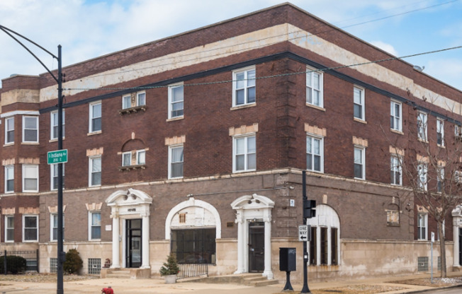 4457-59 S Indiana Ave. / 206-214 E 45th St.