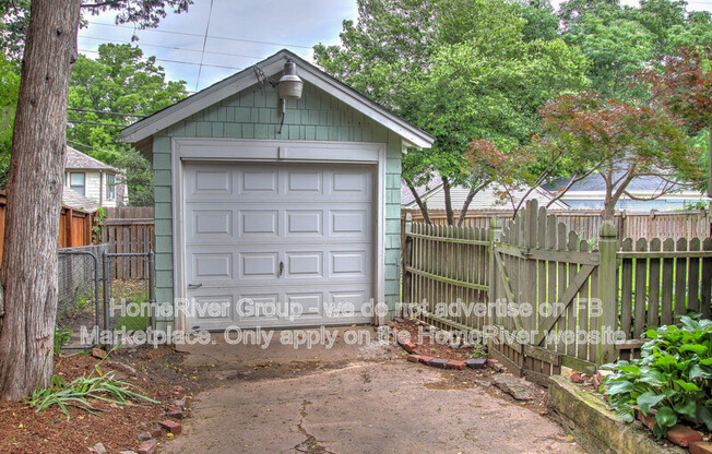 1531 E 20 ST