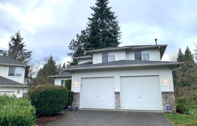 Beautiful 3-Bedroom Kirkland Home with Office, Private Backyard & 2-Car Garage