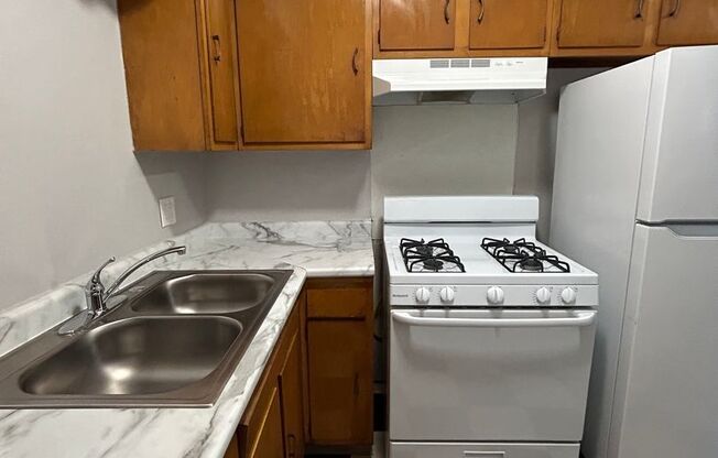 Rue Charles Apartments (4311 Charles St.)