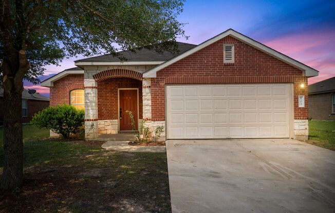 Lovely Three Bedroom and Two Bath Home in Leander