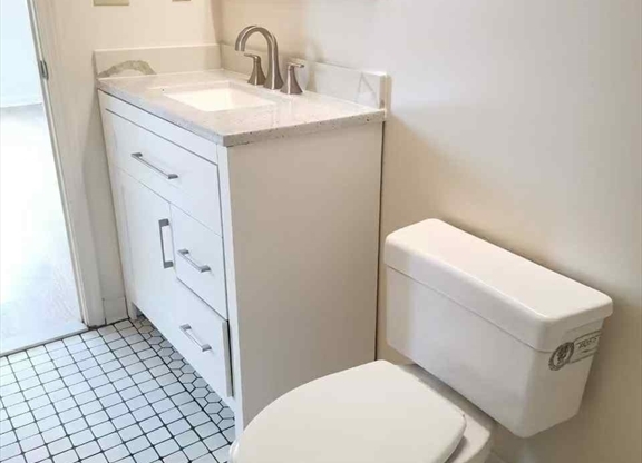 2 beds, 2 baths, 1,020 sqft, $4,200, Unit 302