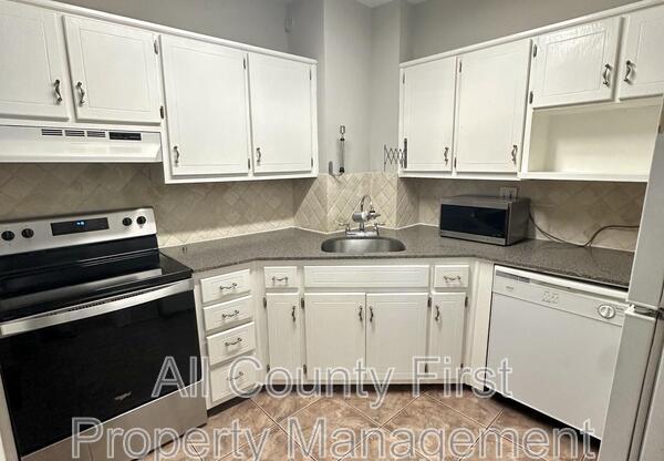 198 PONCE DE LEON AVE NE