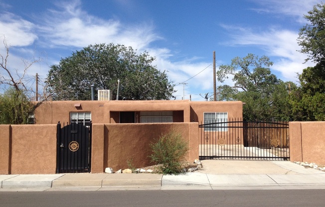 Wonderful 3 bed 2 bath home!