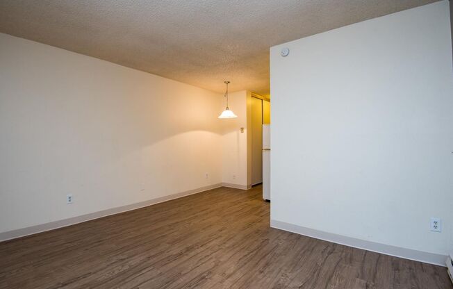 1 bed, 1 bath, 525 sqft, $1,325, Unit 62