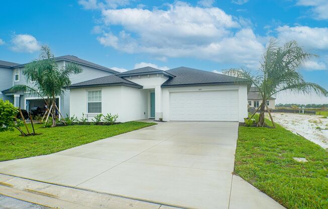 Brand New construction 4 beds 2 baths in North Fort Myers!!