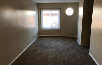 2 beds, 1 bath, $950