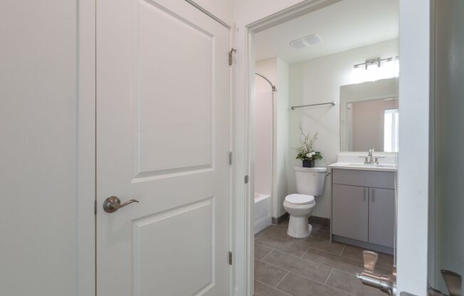 1 bed, 1 bath, 743 sqft, $1,595, Unit 11