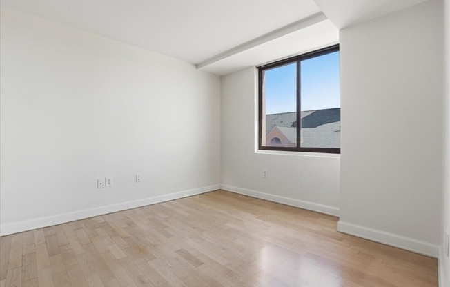 2 beds, 2 baths, 1,050 sqft, $3,550, Unit 6-6W