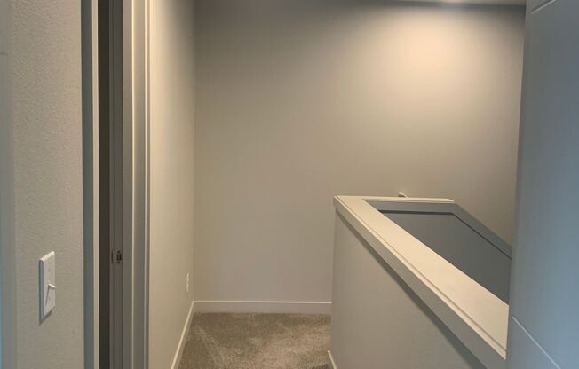 2 beds, 1.5 baths, 1,079 sqft, $1,850, Unit 325