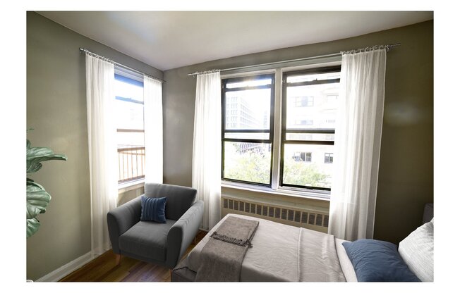54 E 8 ST