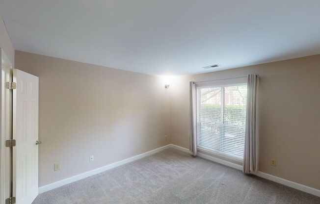 2 beds, 1 bath, $1,495